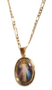 Medalla y cadena con la imagen de la Divina Misericordia